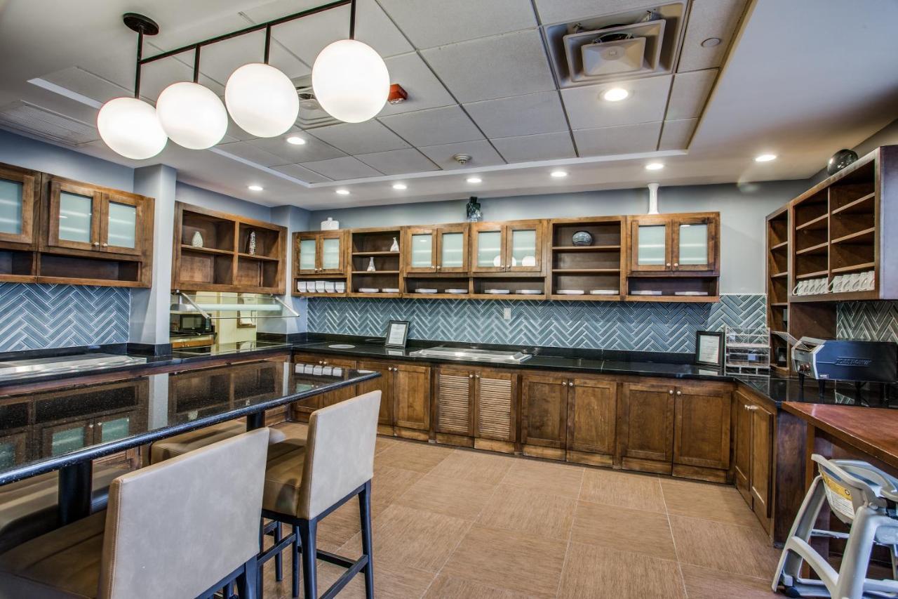 Hyatt Place Fort Worth / Cityview Экстерьер фото