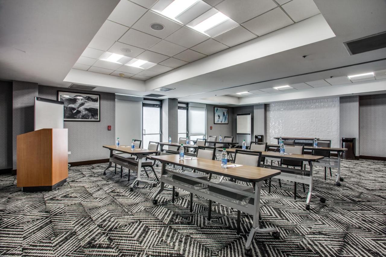 Hyatt Place Fort Worth / Cityview Экстерьер фото
